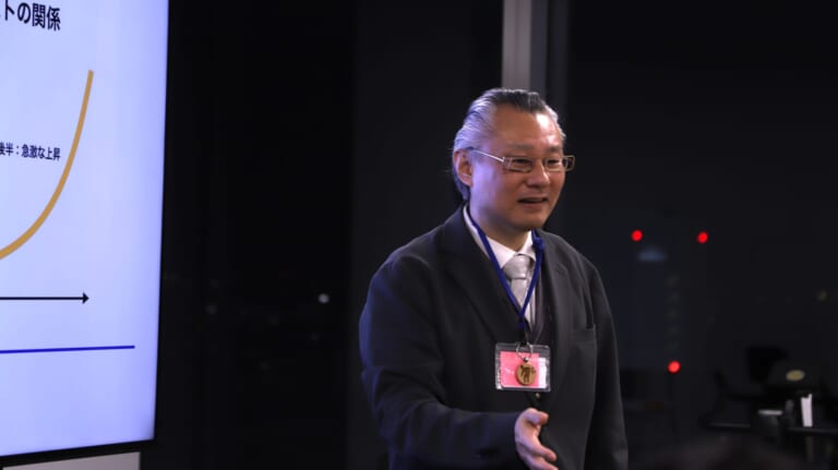 プロジェクト成功の最短距離は「HCD」にあり。人間中心設計専門家による、HCD基礎講座に潜入調査。 プロジェクト成功の最短距離は「HCD」にあり。人間中心設計専門家による、HCD基礎講座に潜入調査。